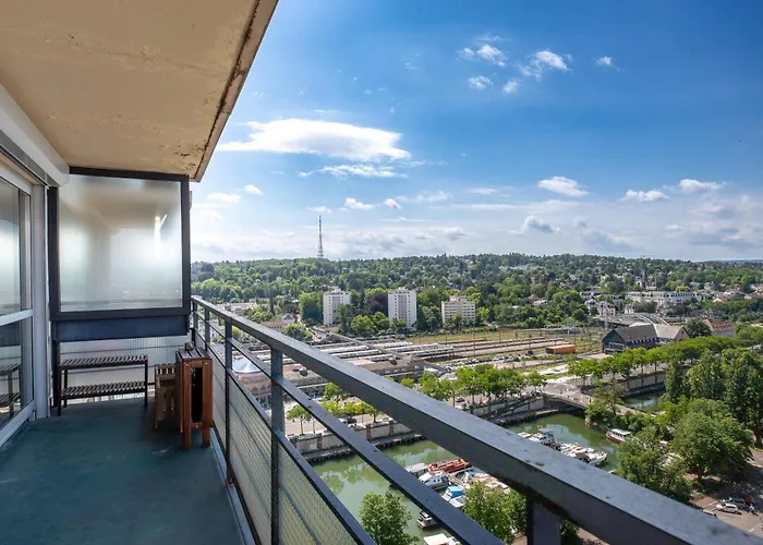Travel Homes - Wilnest, Nested With A View